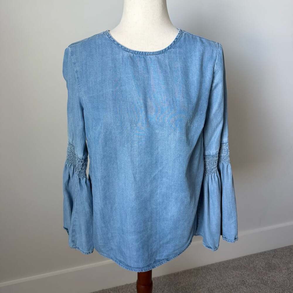 beachlunchlounge Denim Blouse Size S Smocked Bell Sleeve Chambray